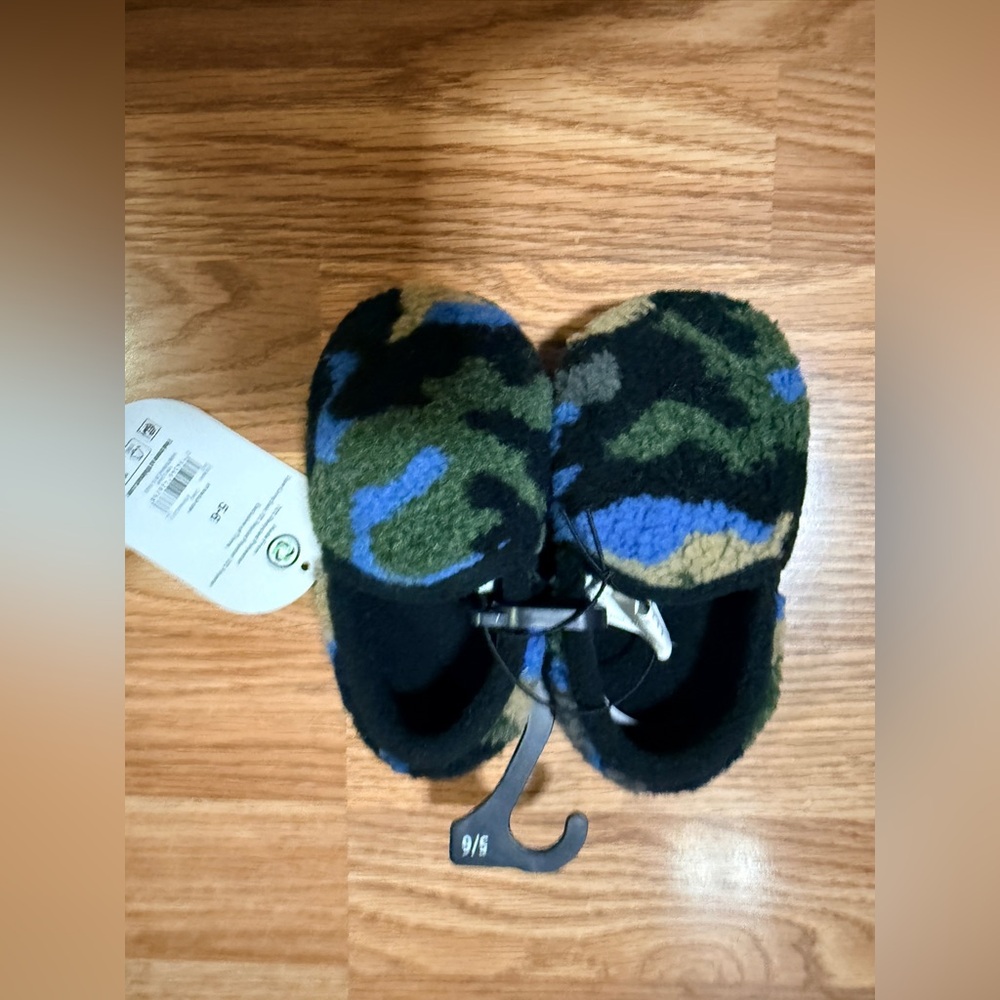 Wonder Nation Toddler Sz 5-6 Camo Slippers With Memory Foam